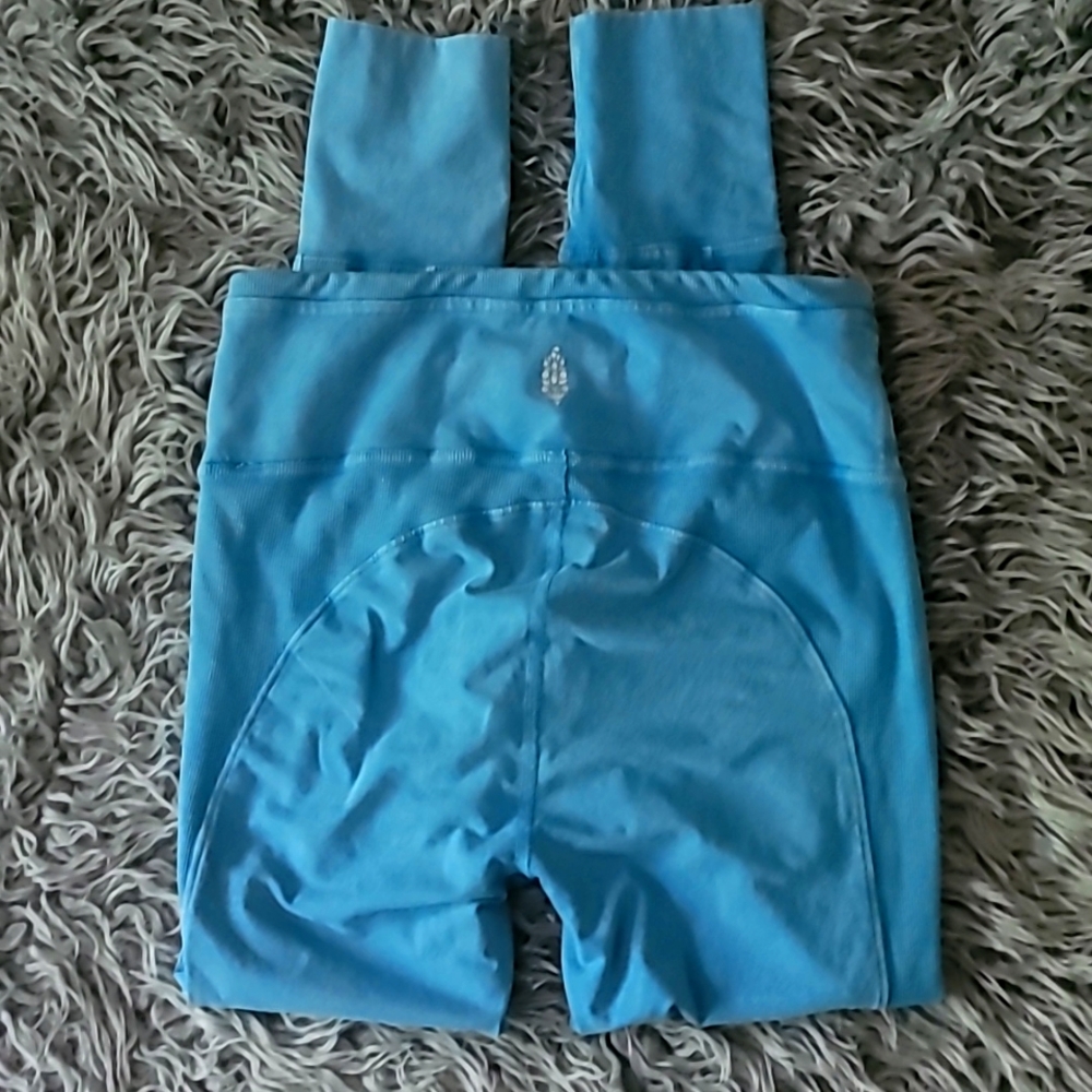 💙 FREE PEOPLE MOVEMENT HOT SHOT LEGGINGS! - Picture 5 of 11